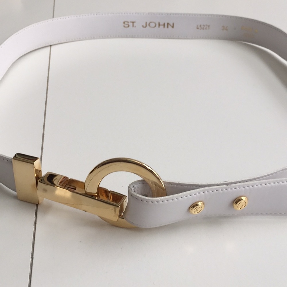 Beautiful white St. John belt